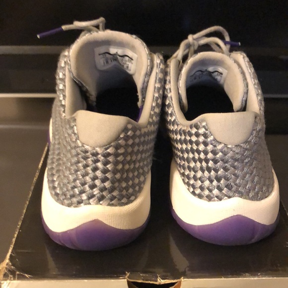 Jordan Future Size 7Y Grey Purple XI - Picture 4 of 7